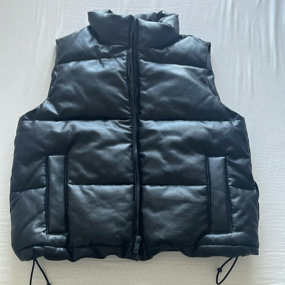 Hollister Faux Leather Puffer Vest Zip Up
